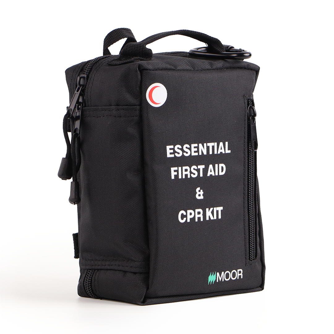 ESSENTIAL FIRST AID & CPR KIT