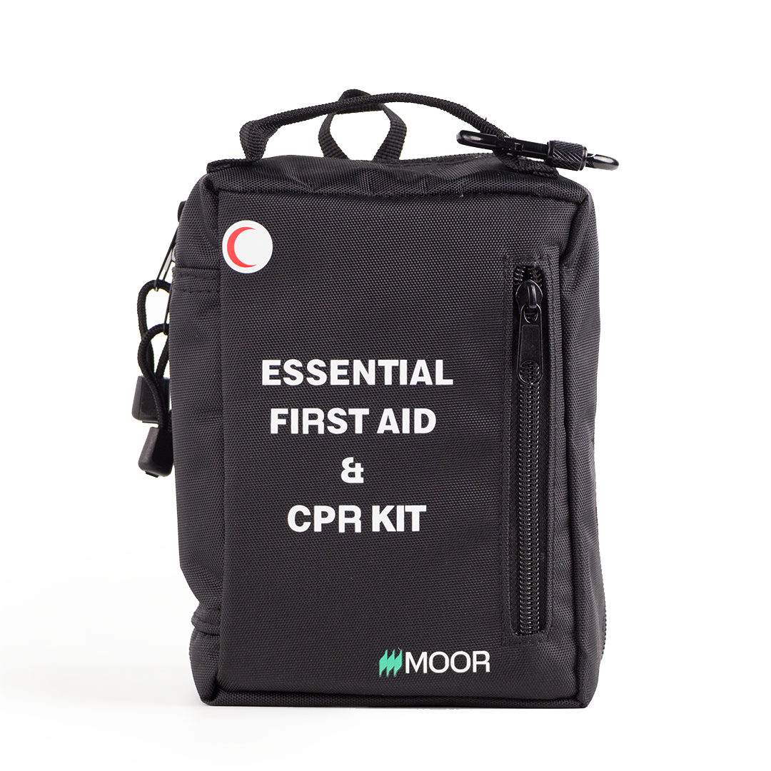 ESSENTIAL FIRST AID & CPR KIT